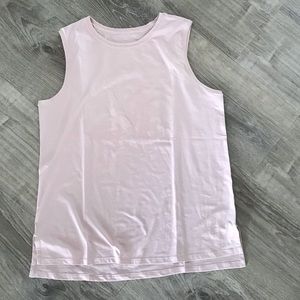 Lululemon sleeveless T-shirt
